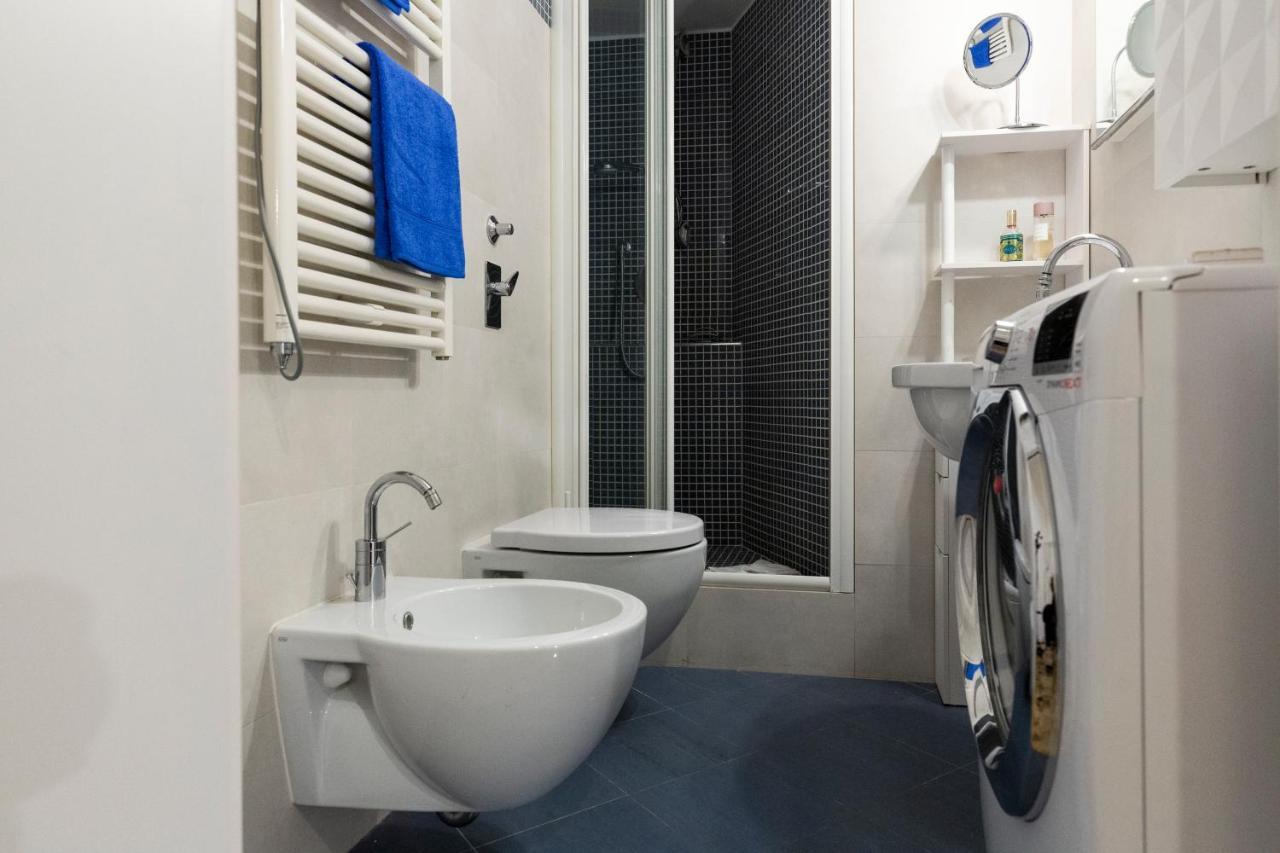 Living Isola Apartment Milan Exterior photo